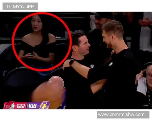 杨瀚森携女友再度同框现身华人家庭做客，12月初或将重返发展联盟继续提升